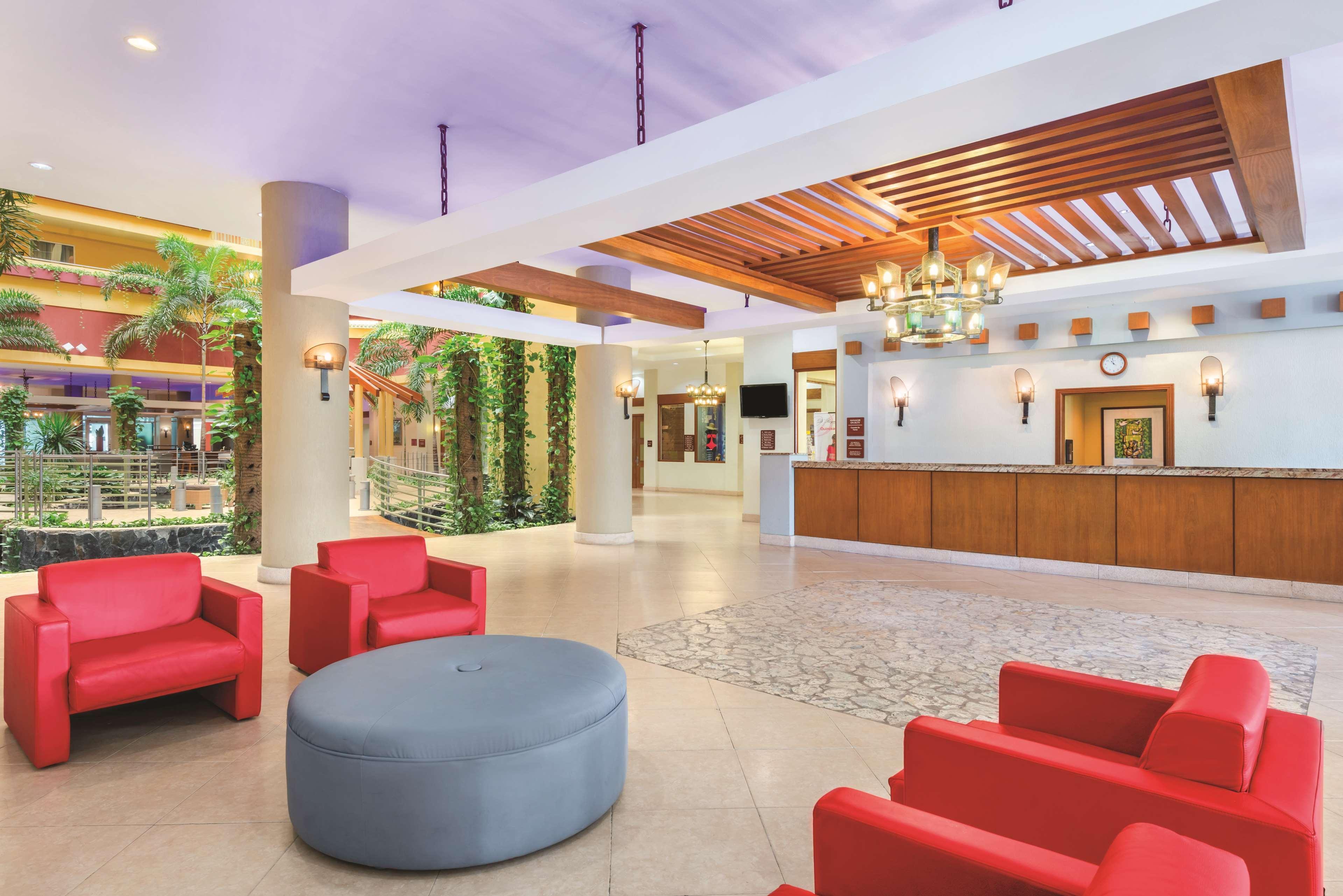 Embassy Suites By Hilton Dorado Del Mar Beach Resort Ngoại thất bức ảnh