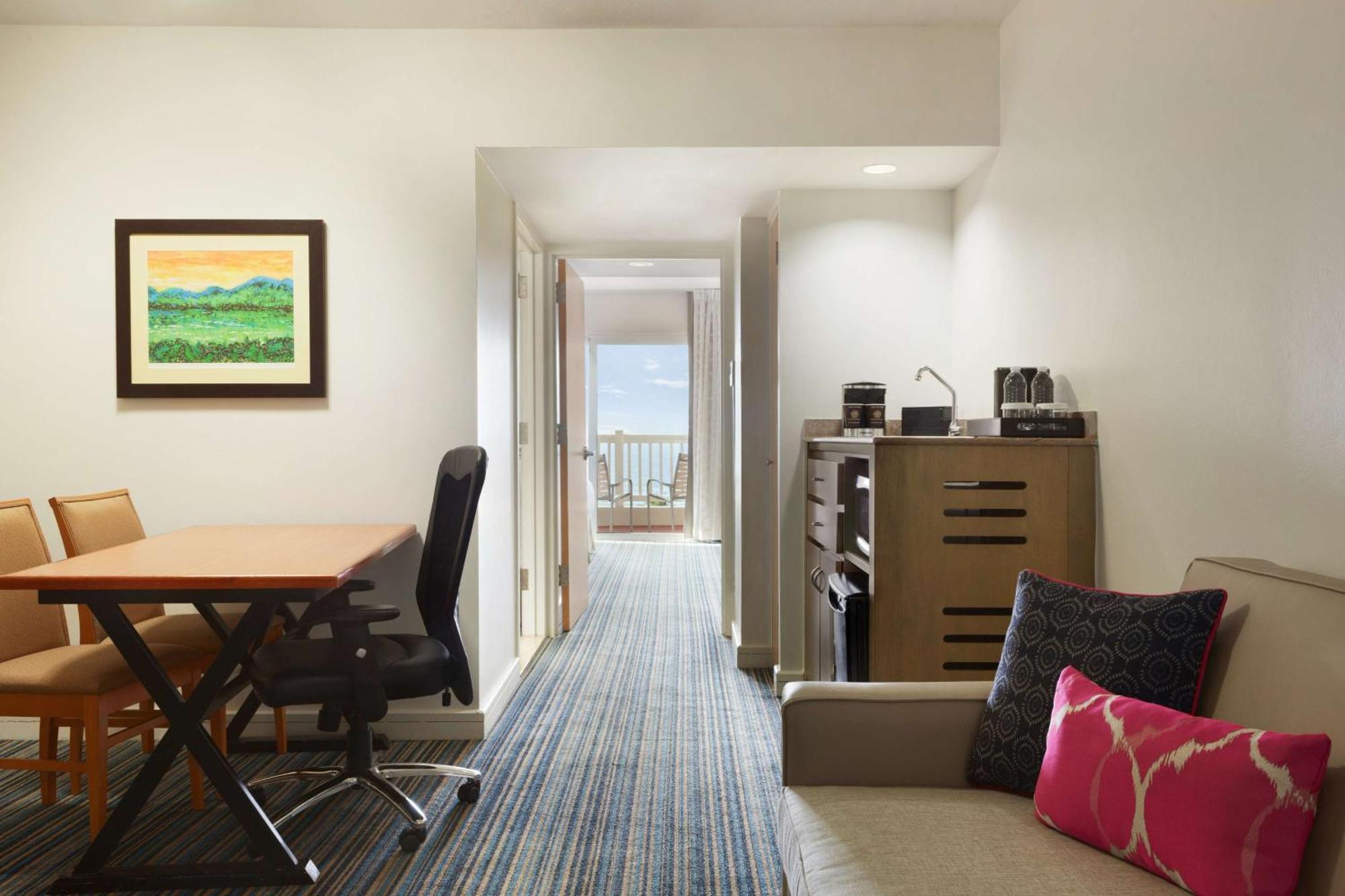 Embassy Suites By Hilton Dorado Del Mar Beach Resort Ngoại thất bức ảnh