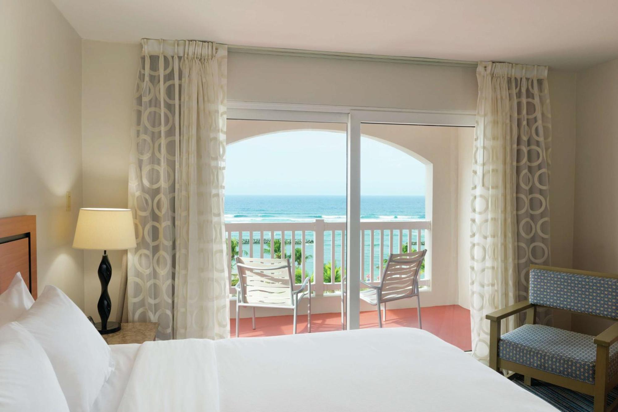 Embassy Suites By Hilton Dorado Del Mar Beach Resort Ngoại thất bức ảnh